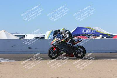 media/Nov-06-2023-Moto Forza (Mon) [[ce023d0744]]/4-Beginner Group/Session 4 (Finish Line Checker)/